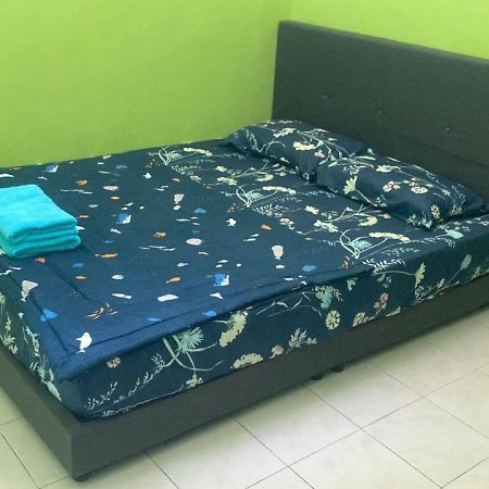 Mylittle Homestay Tanjong Malim Bagian luar foto